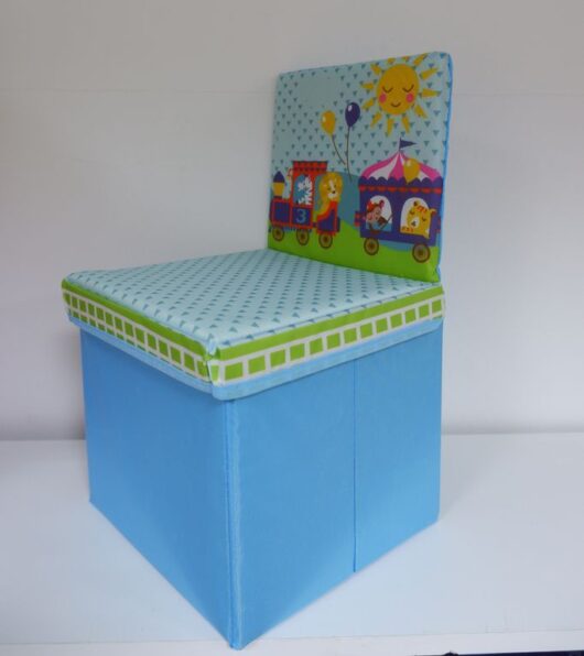 Детский стульчик - коробка для игрушек Bieco цирк